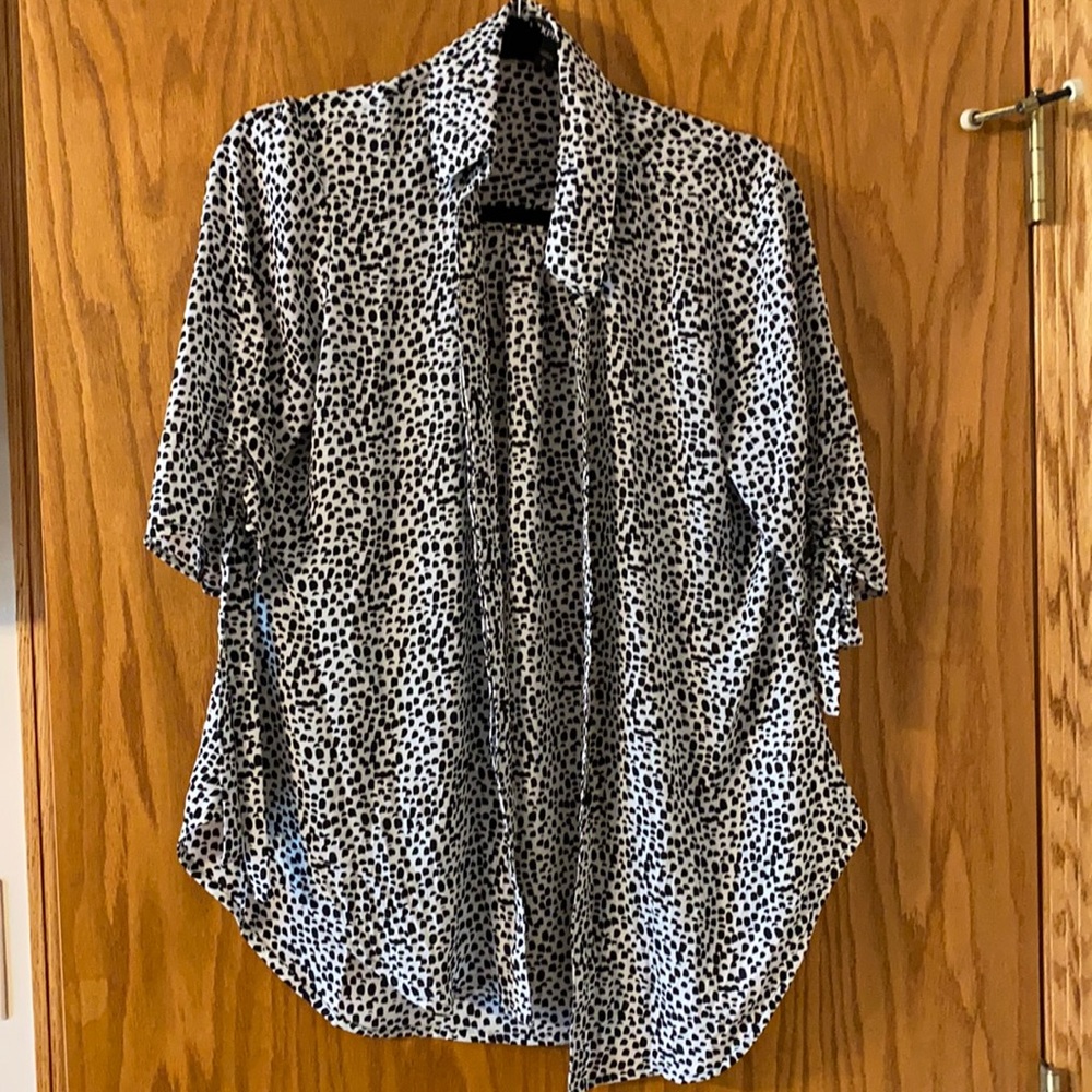 Medium Express Tie Sleeve Shirt
